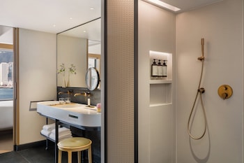 Club Suite, 1 Bedroom, Harbor View (Regent Club Access)