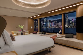 Club Suite, 1 Bedroom, Harbor View (Daybed, Regent Club Access)