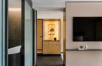 Studio Suite (Super King)