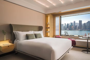 Classic Room, 1 King Bed, Harbor View (Daybed)