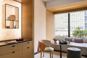 Studio Suite (Super King)