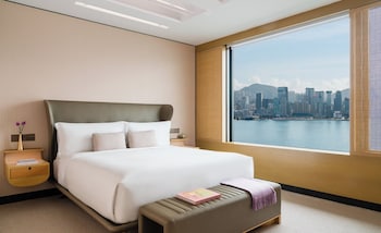 Classic Room, 1 King Bed, Harbor View (Daybed)