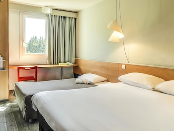 Standard Room, 1 Double Bed with Sofa bed