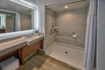 Room, 1 King Bed, Accessible