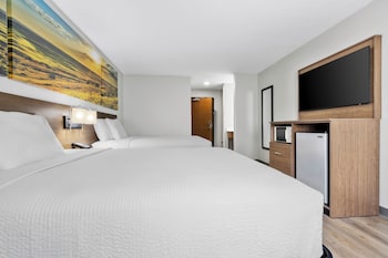 Standard Room, 2 Queen Beds, Non Smoking
