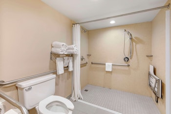 Standard Room, 2 Queen Beds, Accessible, Non Smoking