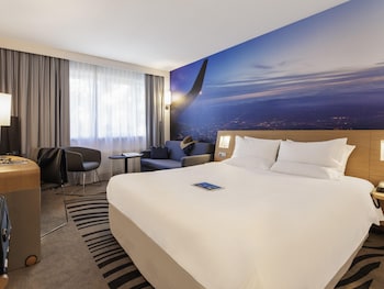 Classic Room, 1 Queen Bed with Sofa bed