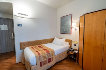 Classic Single Room
