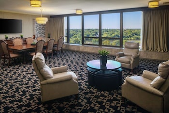 Presidential Suite, Multiple Beds