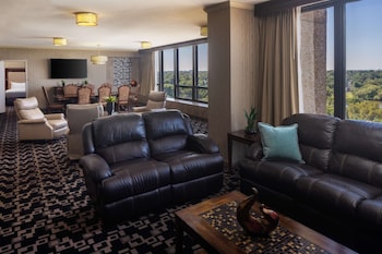 Presidential Suite, Multiple Beds