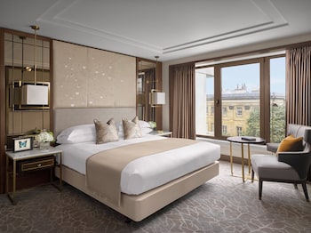 Suite, 1 King Bed (Hyde Park, Mayfair Floor)