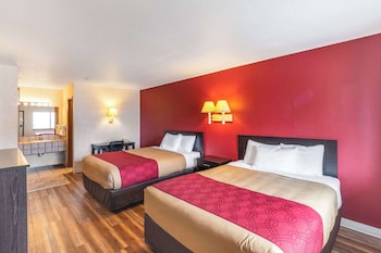 Standard Room, 2 Queen Beds, Non Smoking