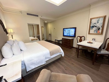 Royal Room, 1 King Bed