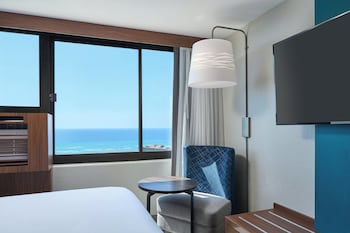 Standard Room, 2 Queen Beds, Ocean View
