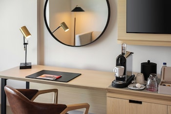 Premium Room, 2 Queen Beds (Upgraded Bedding & Snack, Smoke Free)