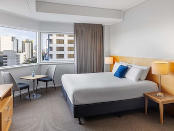 Superior Room, 1 King Bed