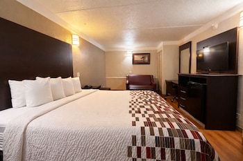 Suite, 1 King Bed, Non Smoking, Kitchen