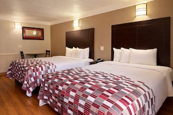 Suite, 2 Queen Beds, Non Smoking, Kitchen
