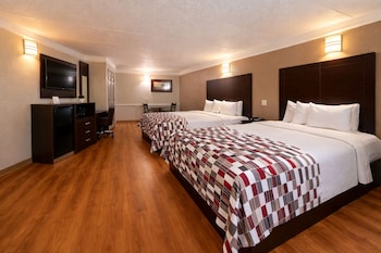 Suite, 2 Queen Beds, Non Smoking, Kitchen