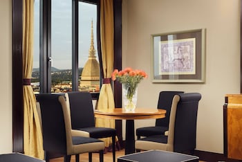 Suite (Diplomatic)