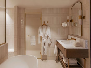 Suite, 1 Bedroom (Elysium Floor)