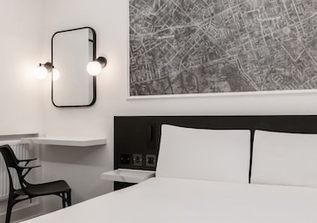 Signature Triple Room