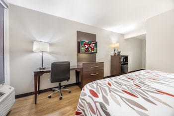 Deluxe Room, 1 King Bed, Accessible, Smoke Free