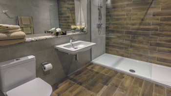 Standard Apartment, 2 Double Beds, Non Smoking, Kitchen (View)