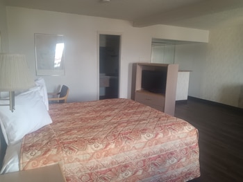 Standard Room, 1 King Bed, Non Smoking