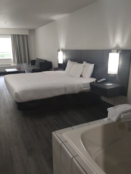Room, 1 King Bed with Sofa bed, Non Smoking, Jetted Tub