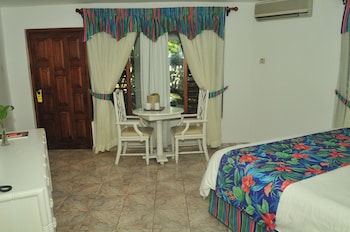 Suite, Garden View
