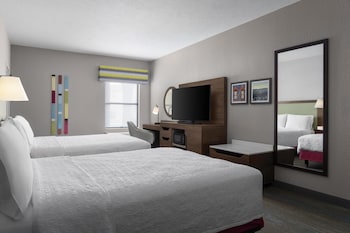 Room, 2 Queen Beds, Accessible, Non Smoking (Mobility, Shower)