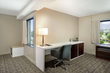Room, 2 Queen Beds, Non Smoking (Larger Room)