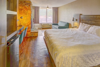 Standard Room, 1 King Bed, Non Smoking