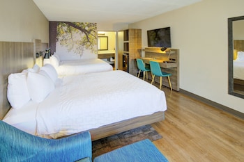 Standard Room, 2 Queen Beds, Non Smoking