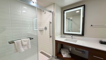 Suite, Multiple Beds, Non Smoking (Hearing Accessible)