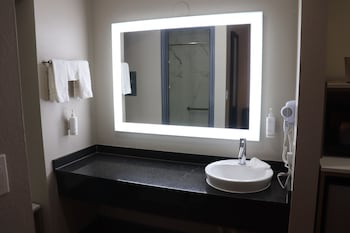 Premier Room, 2 Queen Beds, Non Smoking