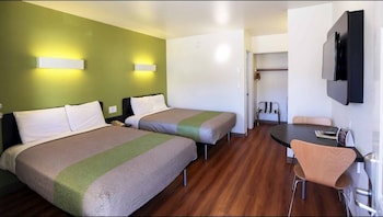 Standard Room, 2 Queen Beds, Non Smoking