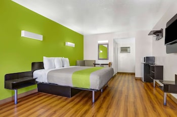 Business Room, 1 King Bed, Non Smoking