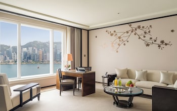 Superior Harbour View Suite