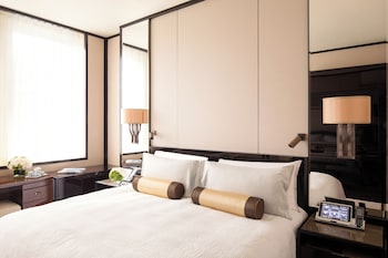 Superior Courtyard Suite