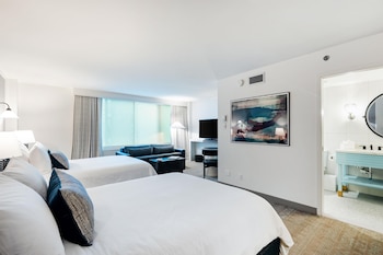 Suite, 1 Bedroom, Accessible (Wild Rose Suite 2 Queen w/Sofa Bed)