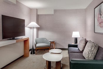 Suite, 1 Bedroom (Wild Rose Suite  King)
