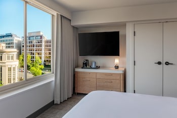 Superior Room, 1 King Bed, Accessible