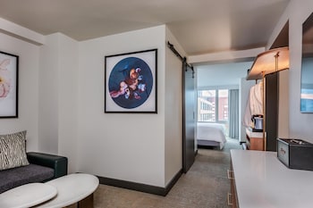 Suite, 1 Bedroom (Wild Rose Suite  King)