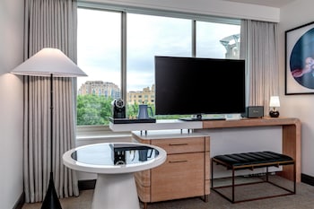 Signature King, 1 King bed