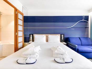 Executive Room, 1 Double Bed with Sofa bed