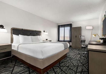 Deluxe Suite, 1 King Bed, Non Smoking