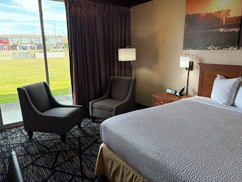Standard Room, 1 King Bed
