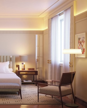 Executive Suite, City View
